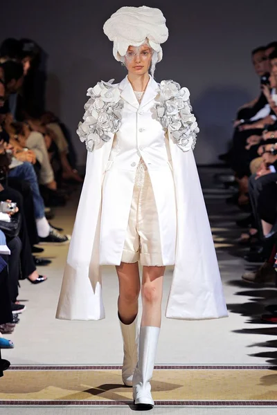 Look 5